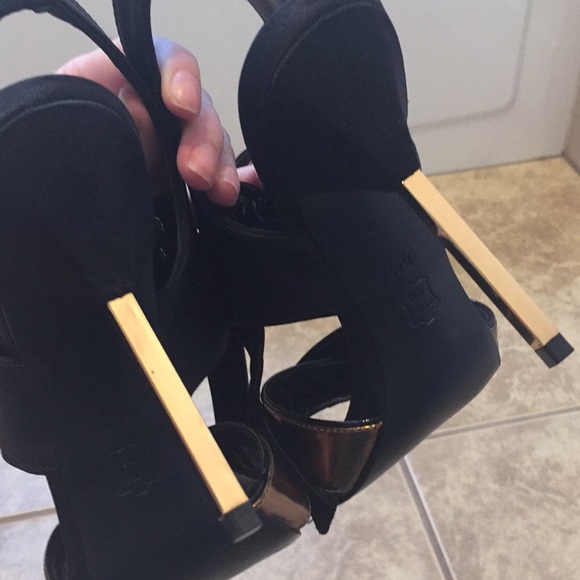 Tory Burch heels - Picture 4 of 6